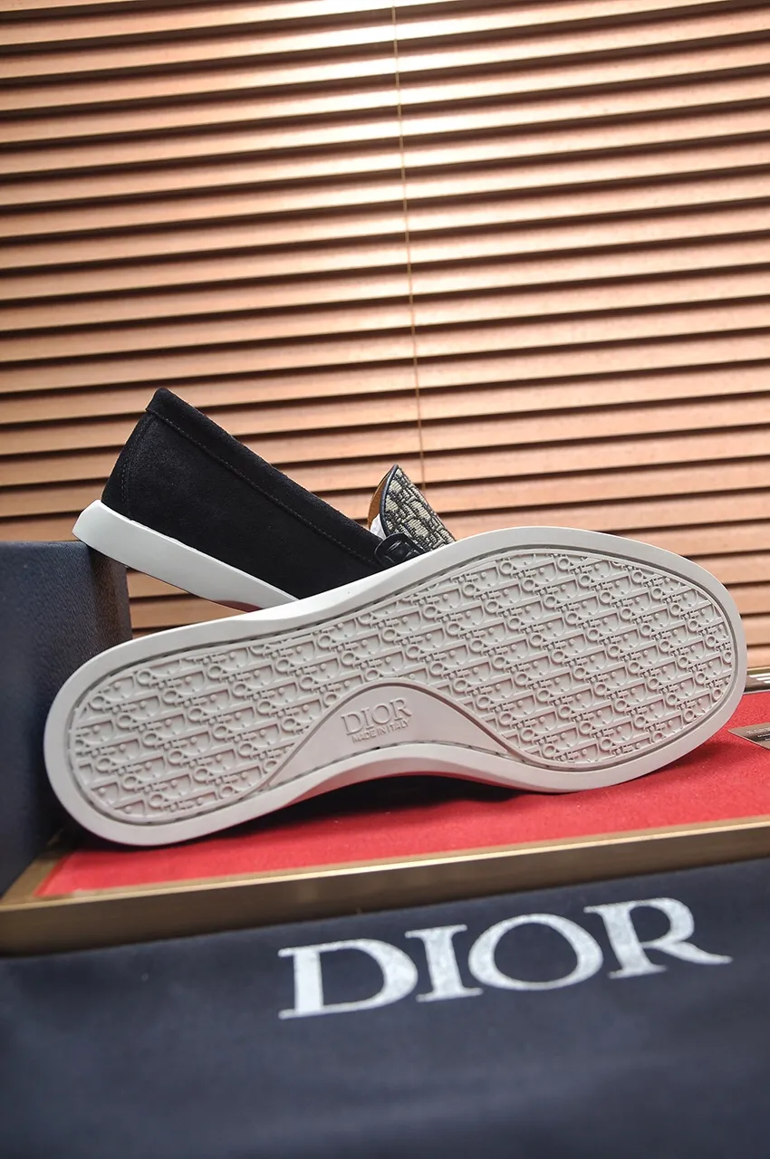 Men's shoes 💰520💶 [Dior] high-end goods Niuli original order quality Dior —🆘. Dior original order purchasing, high-end leather shoes, fabric: imported cowhide from Italy ➕ water-dyed cowhide/cowhide lining ➕ special original outsole, fine workmanship, real-life shooting 🎬 size: 38-45 (customized at 45)